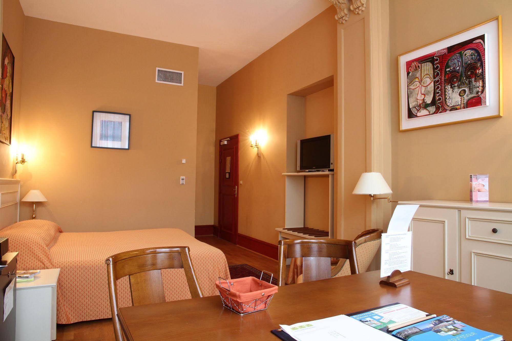 Ermitage Bouquet Hotel Rouen Eksteriør billede