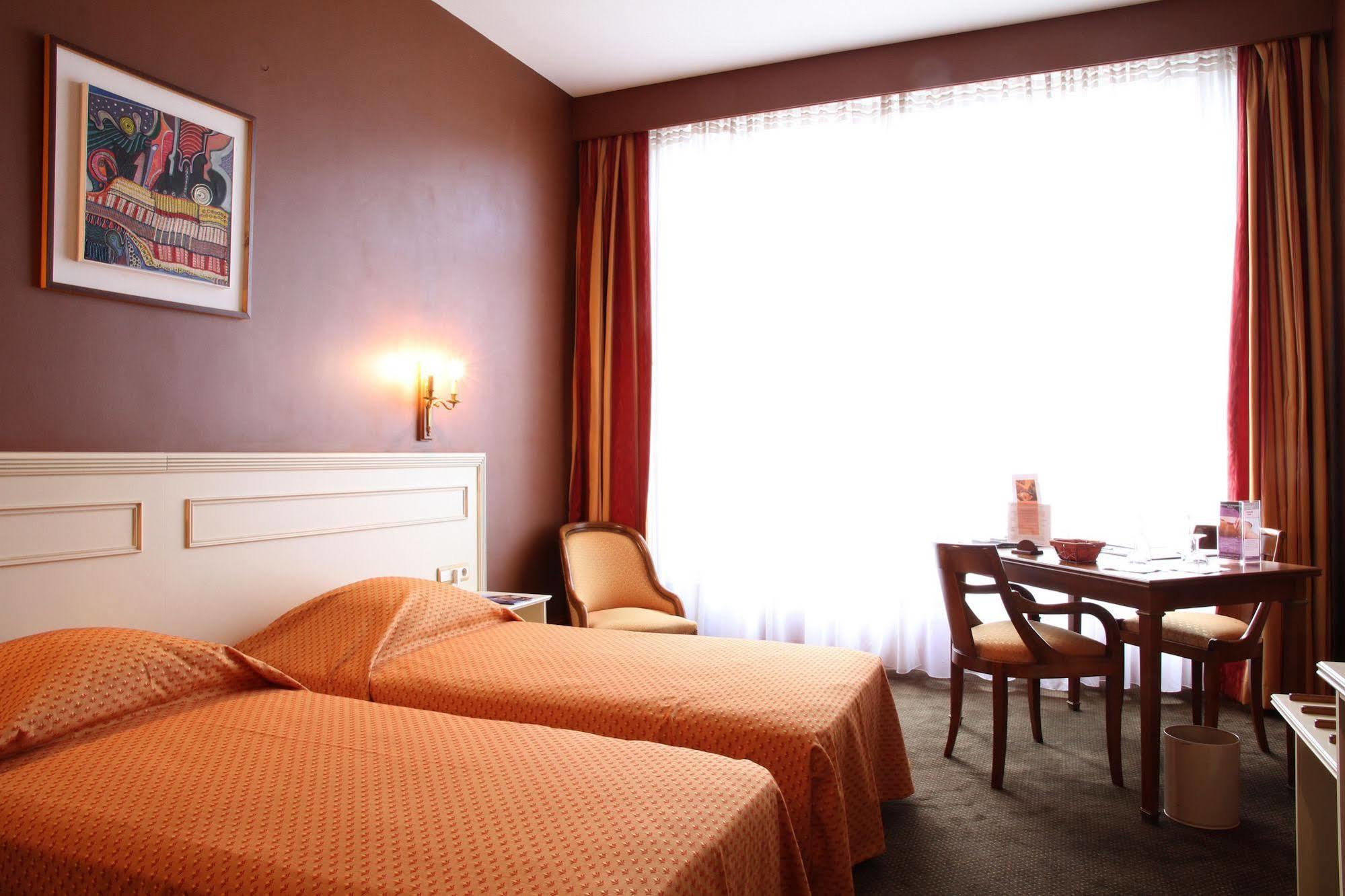 Ermitage Bouquet Hotel Rouen Eksteriør billede