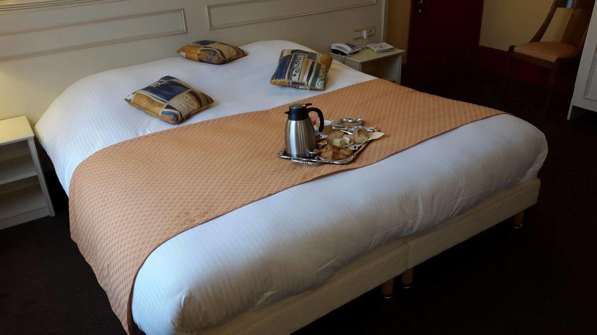 Ermitage Bouquet Hotel Rouen Eksteriør billede