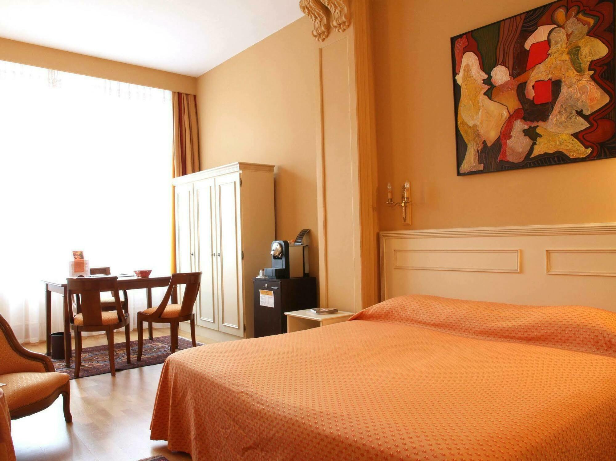 Ermitage Bouquet Hotel Rouen Eksteriør billede