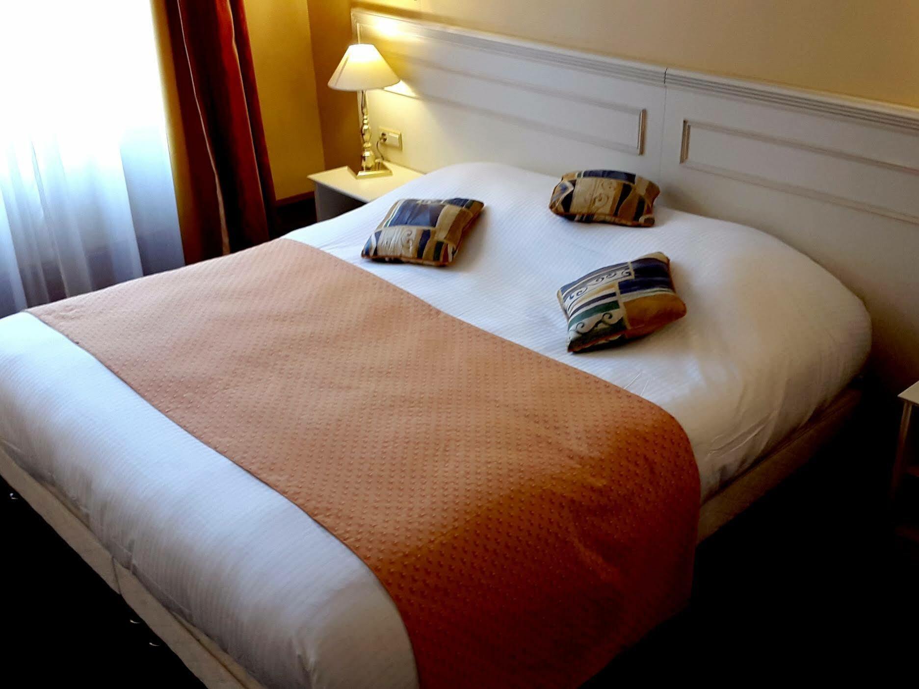 Ermitage Bouquet Hotel Rouen Eksteriør billede